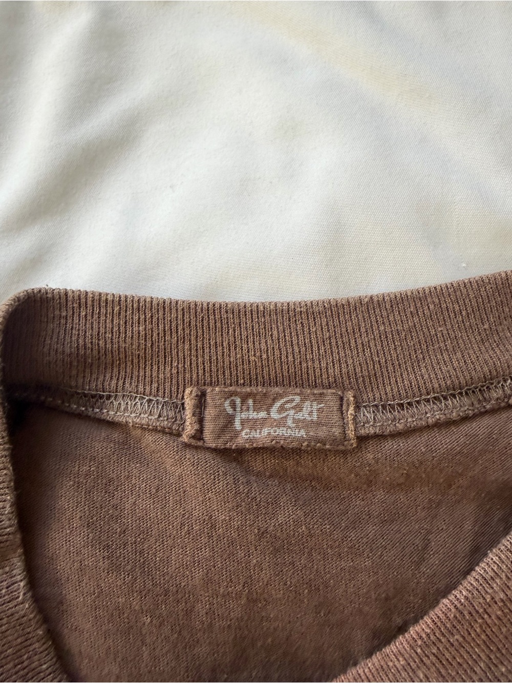 Brandy Melville Outlaws Texas Brown Graphic Crewneck T-Shirt - Picture 3 of 3